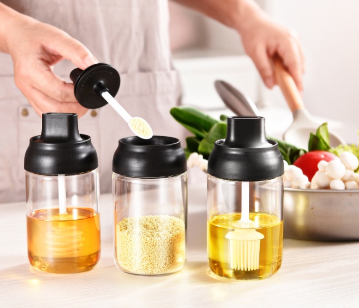 Moisture-Resistant Kitchen Seasoning Bottle